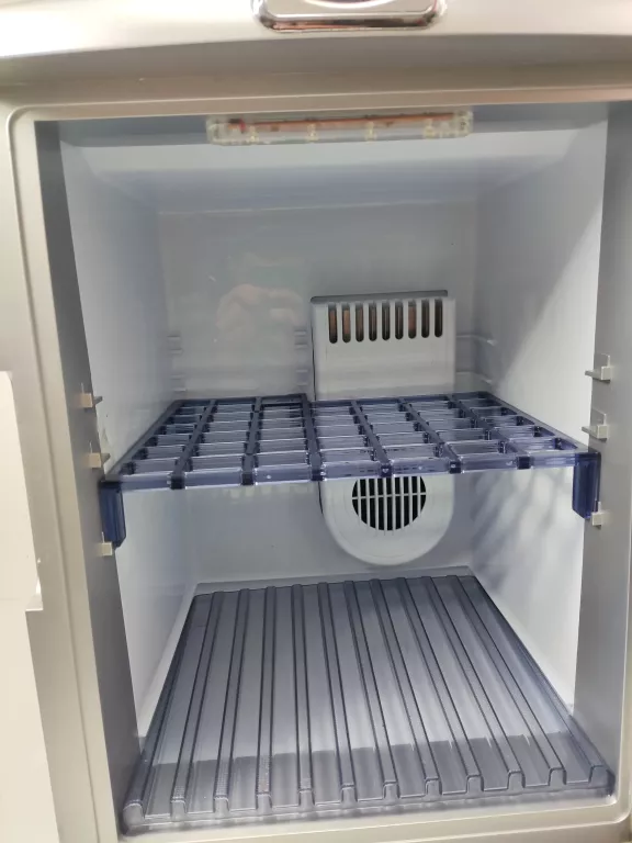 lodowka-red-bull-stan-uzywany