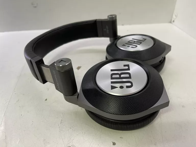 SŁUCHAWKI BEZPRZEWODOWE JBL E50 BT