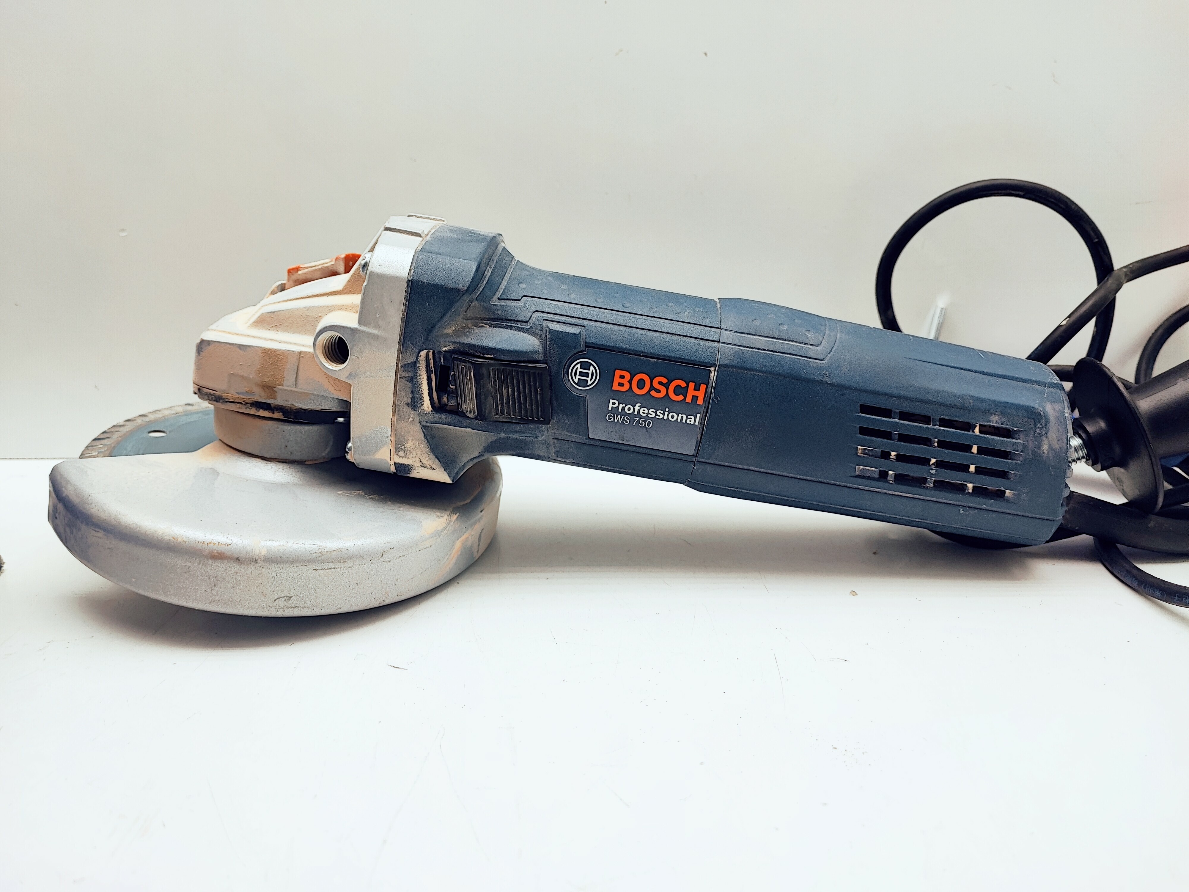 szlifierka-bosch-gws-750-wroclaw-marka-bosch