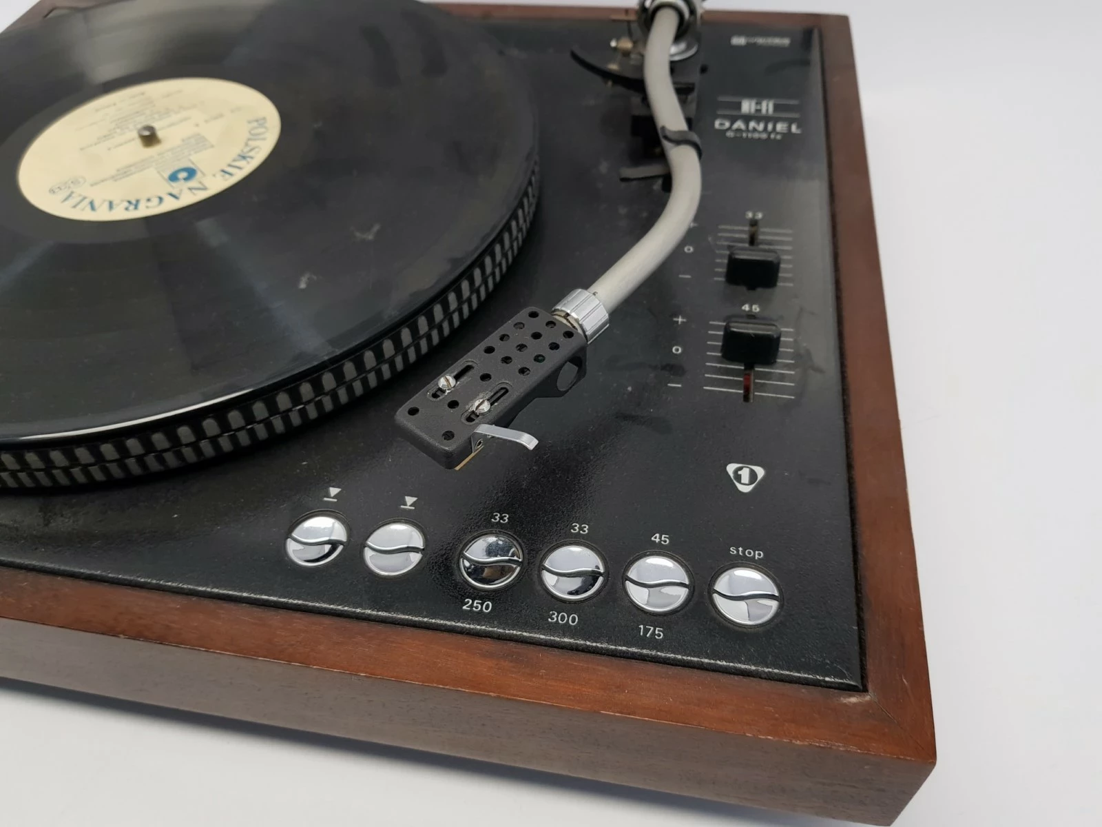 gramofon-unitra-fonica-daniel-g-1100fs-kolor-czarny