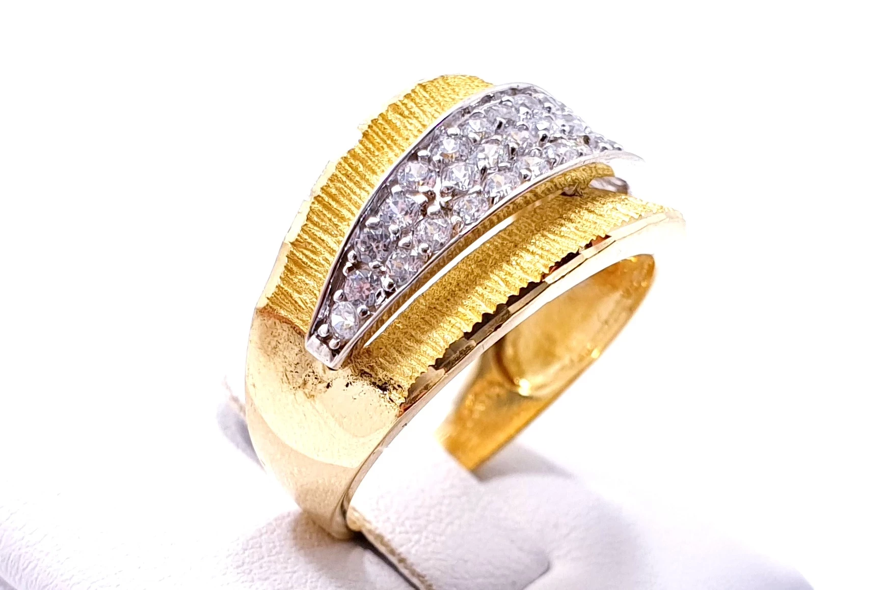 zloty-pierscionek-cyrkonie-wyrazisty-wzor-r18-14k-marka-248811-958954