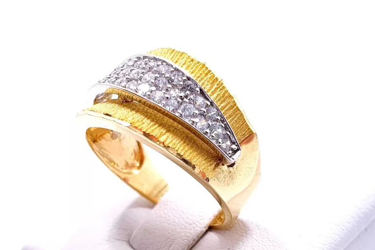 zloty-pierscionek-cyrkonie-wyrazisty-wzor-r18-14k-waga-250