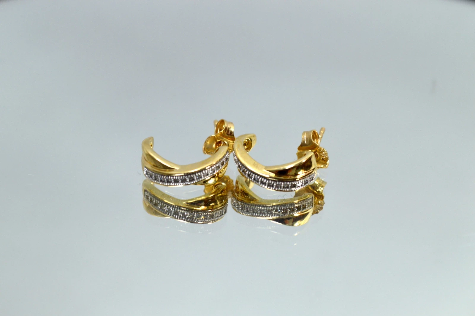 delikatne-zlote-kolczyki-212585-stan-uzywany