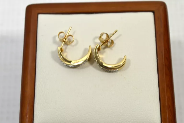 delikatne-zlote-kolczyki-212585-rodzaj-bigla-sztyft