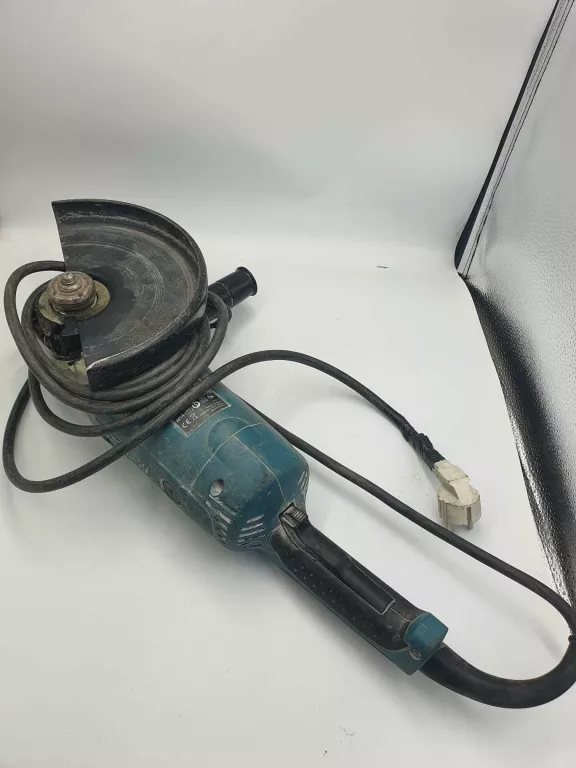 SZLIFIERKA MAKITA GA9020R POLECAMY WARTO