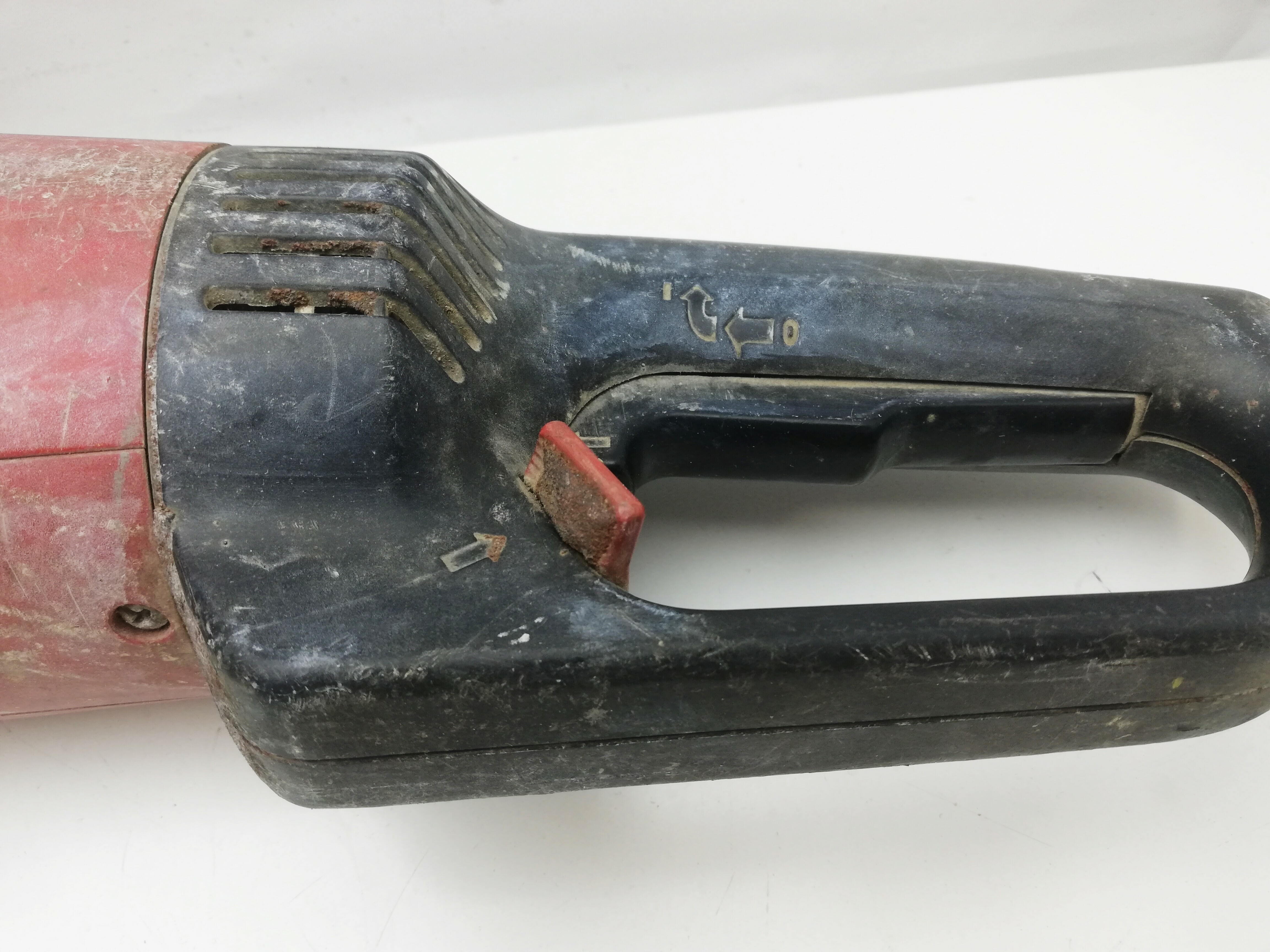 szlifierka-katowa-hilti-230-s-rodzaj-zasilania-sieciowa