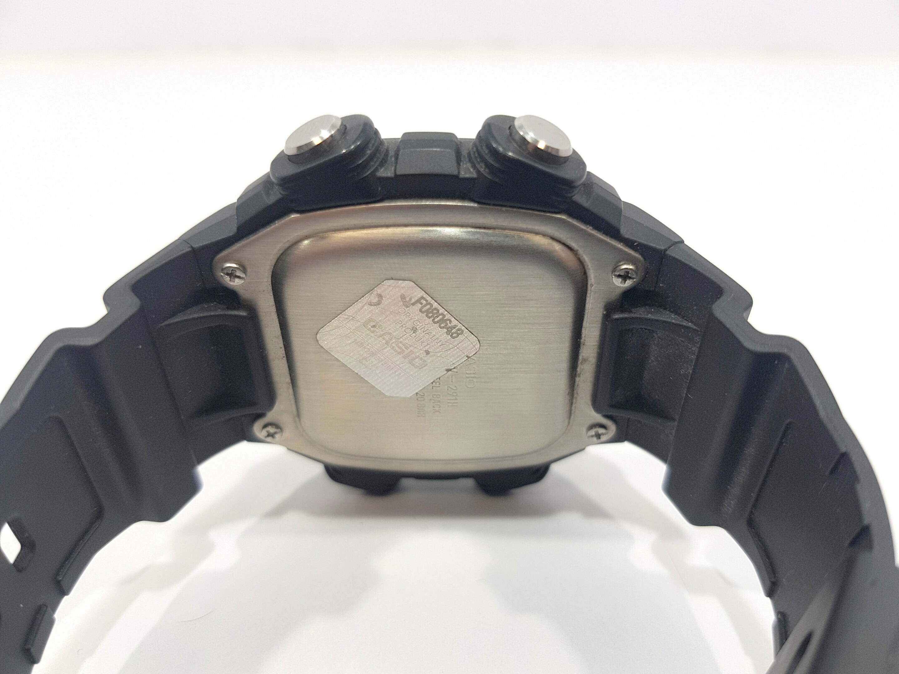 zegarek-casio-illuminator-200m-marka-casio