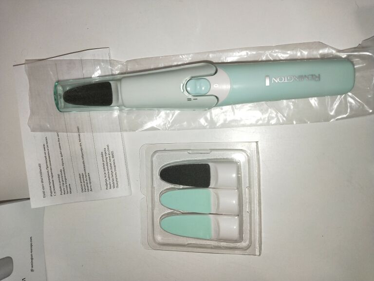 ZESTAW DO MANICURE I PEDICURE REMINGTON MAN1001