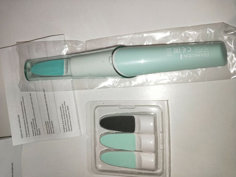 ZESTAW DO MANICURE I PEDICURE REMINGTON MAN1001