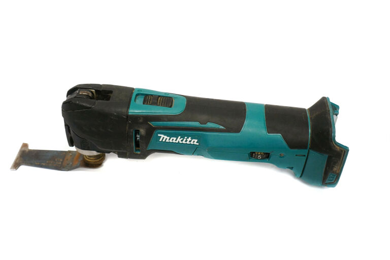 multiszlifierka-makita-dtm51-18v-bez-bateri-grottgera-183-rzeszow