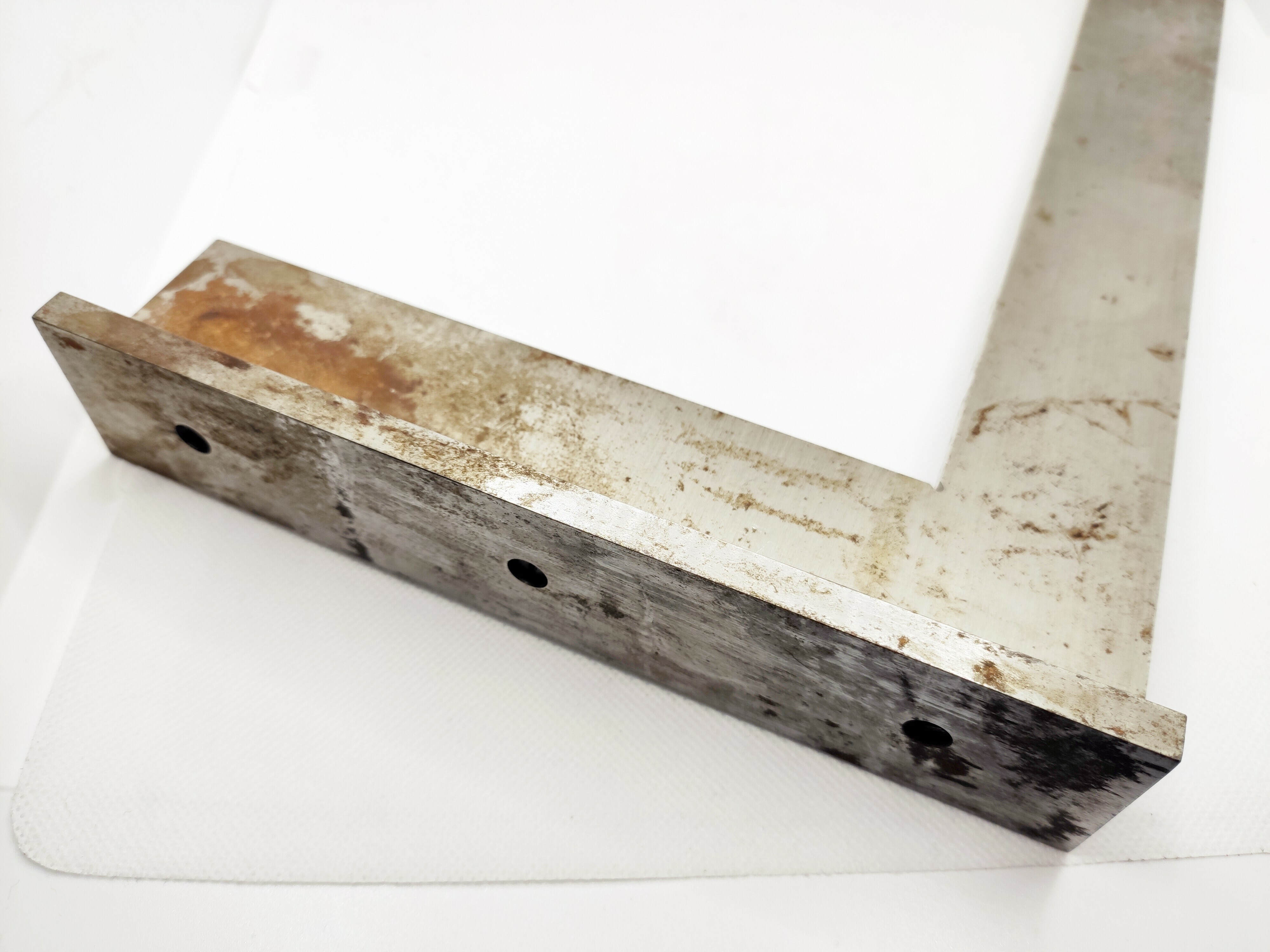 katownik-krawedziowy-mksc-300-mm-rava-vis-stan-uzywany