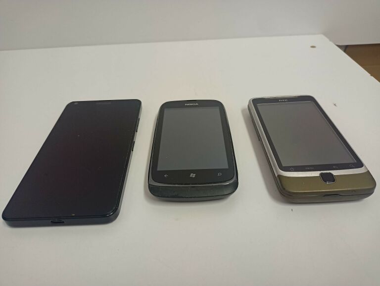 zestaw-6-uszkodzonych-telefonow-dotykowych-ean-gtin-6434182389051