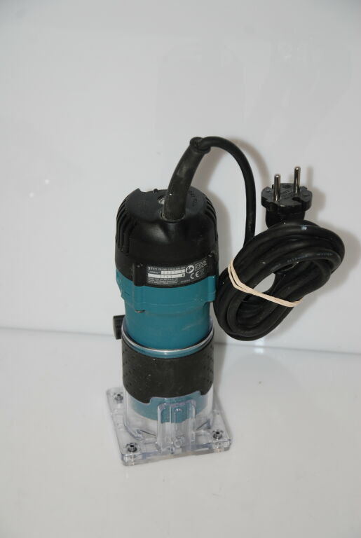 FREZARKA MAKITA 3711 -SUPER STAN-