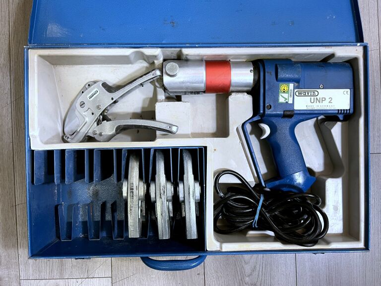 zaciskarka-wavin-unp2-stan-uzywany