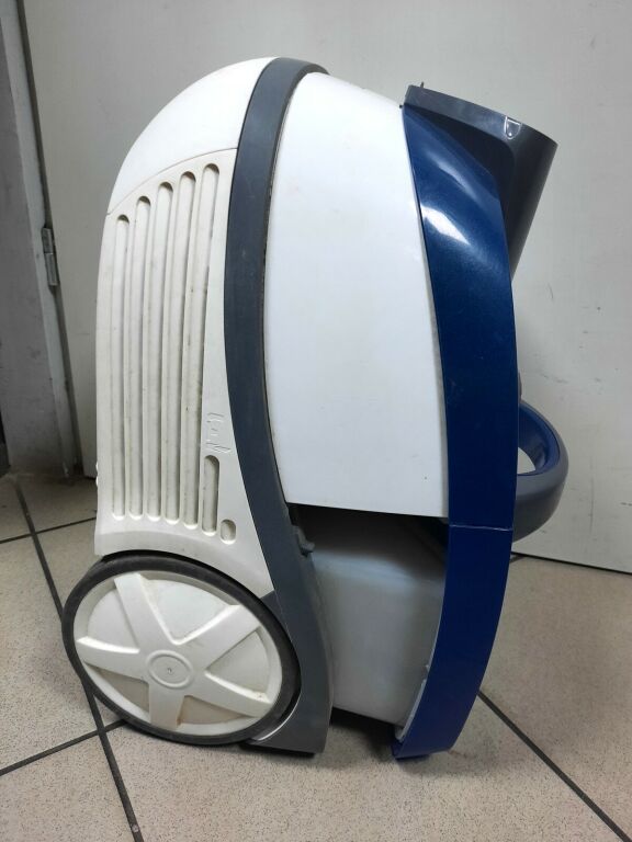 ODKURZACZ ZELMER AQUAWELT 1600W