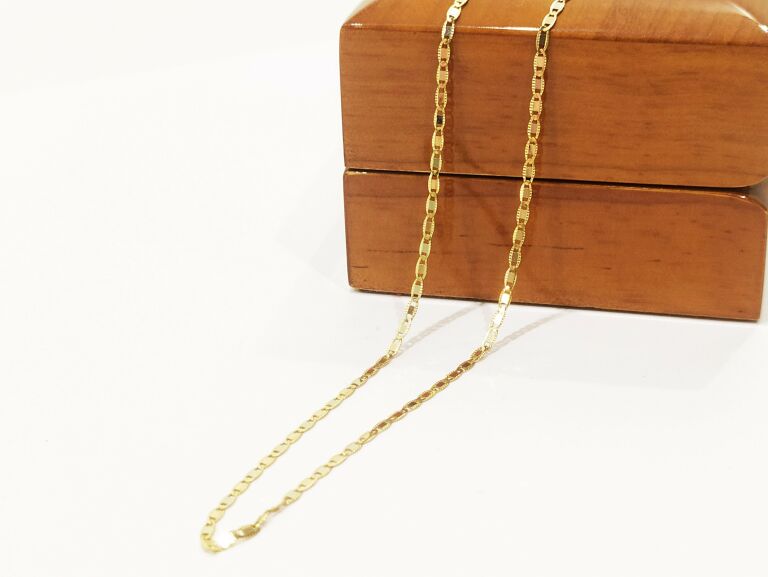 delikatny-zloty-lancuszek-585-rodzaj-2205-2