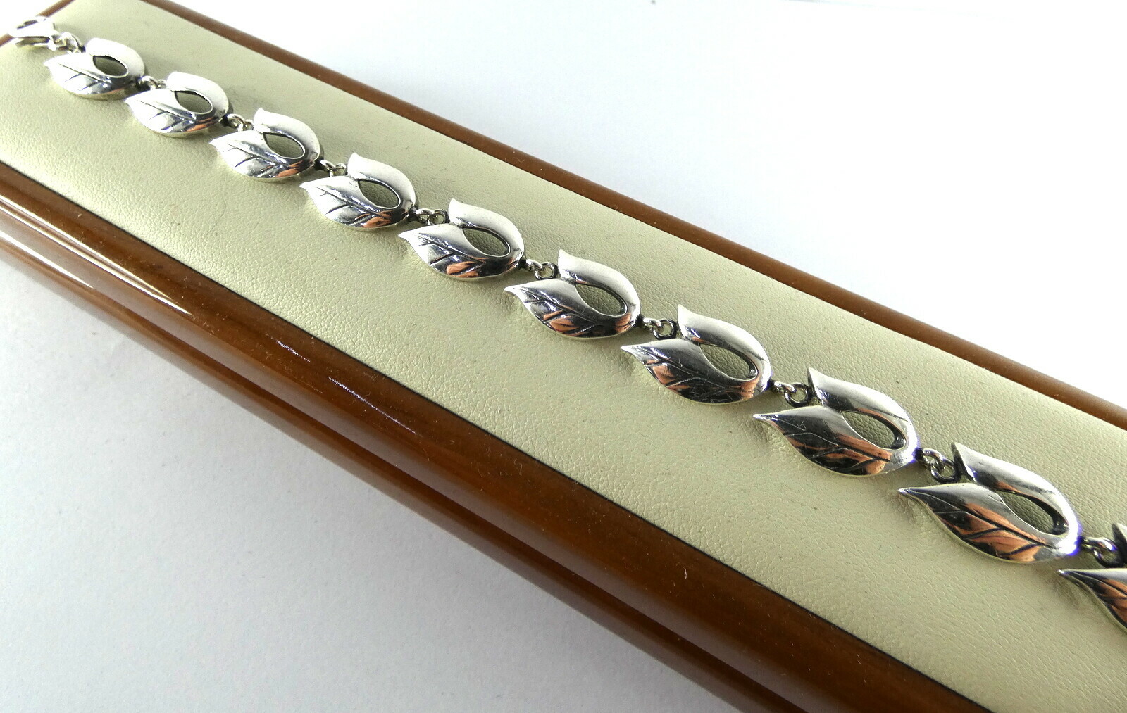 srebrna-bransoletka-listki-925-1587g-20cm-stan-11323-2