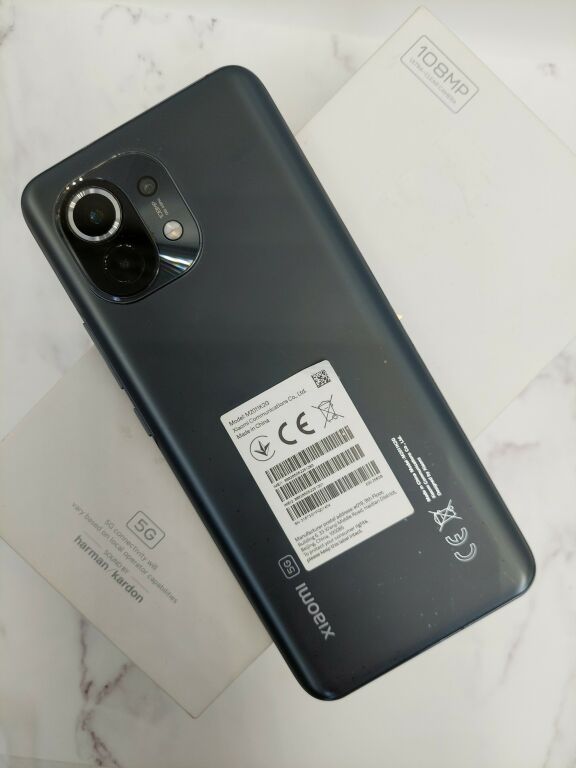 xiaomi-mi-11-5g-8gb-256gb-midnight-gray-polecam-pojemnosc-akumulatora-4600