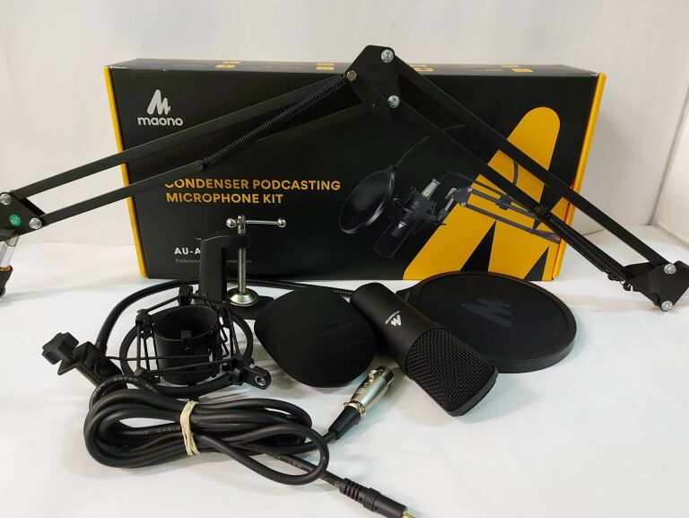 MIKROFON STUDYJNY MAONO AU-A03 PRO XLR