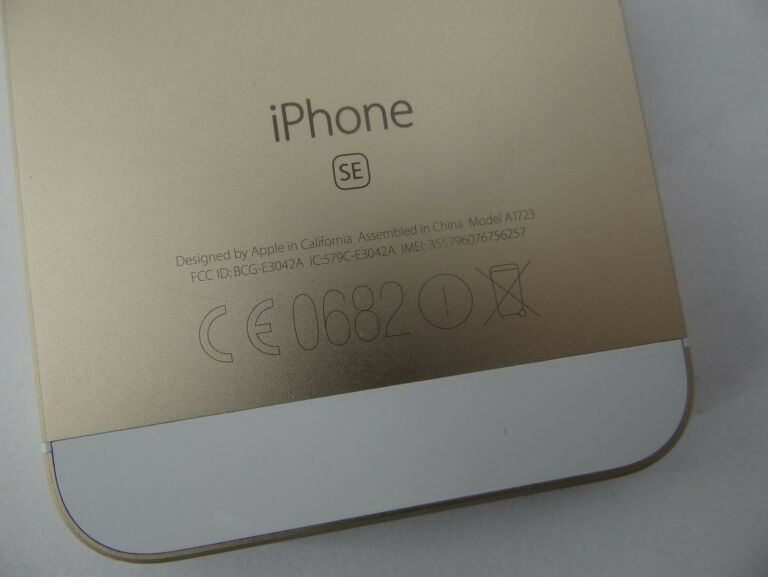 APPLE IPHONE SE MODEL: A1723 16GB