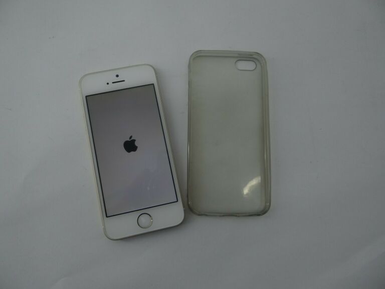 APPLE IPHONE SE MODEL: A1723 16GB