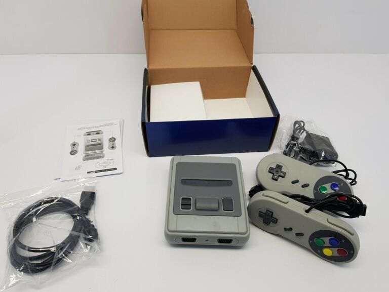 KONSOLA GAMINGOWA 8 BIT HDMI 621 GIER