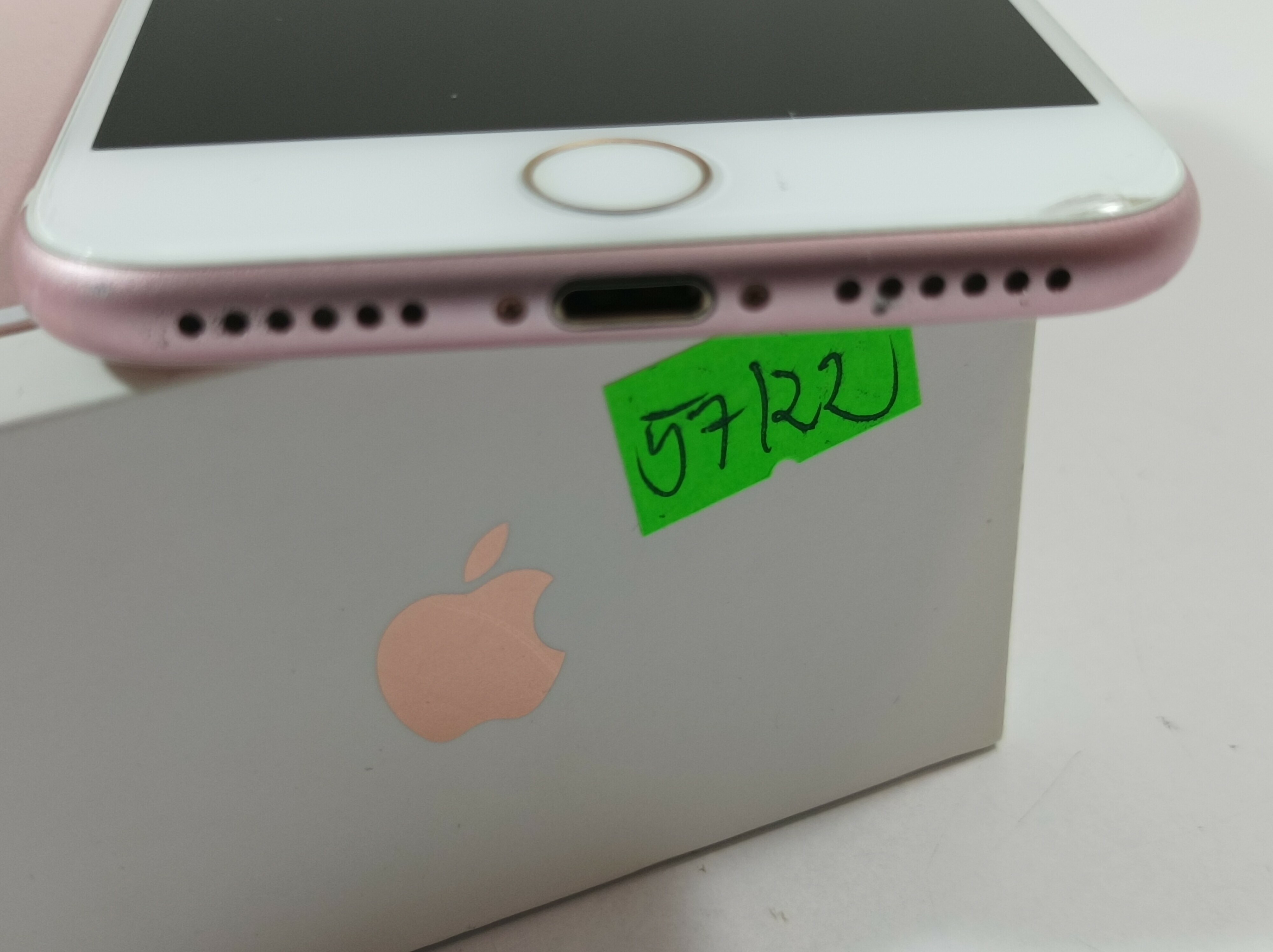 iphone-6s-at-at-at-wbudowana-pamiec-32-gb