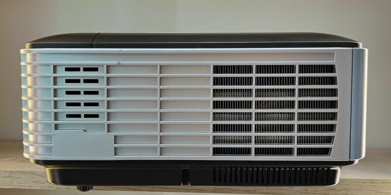 projektortv-art-z3000-1280x800-fajny-tani-zoba-jasnosc-lampy-ansi-2800