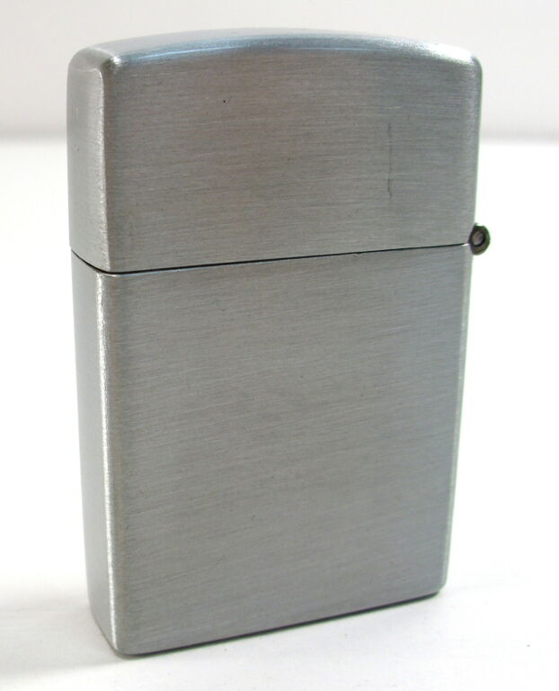 zapalniczka-zarowa-metalowa-z-lisciem-zamkowa-16-lubawa