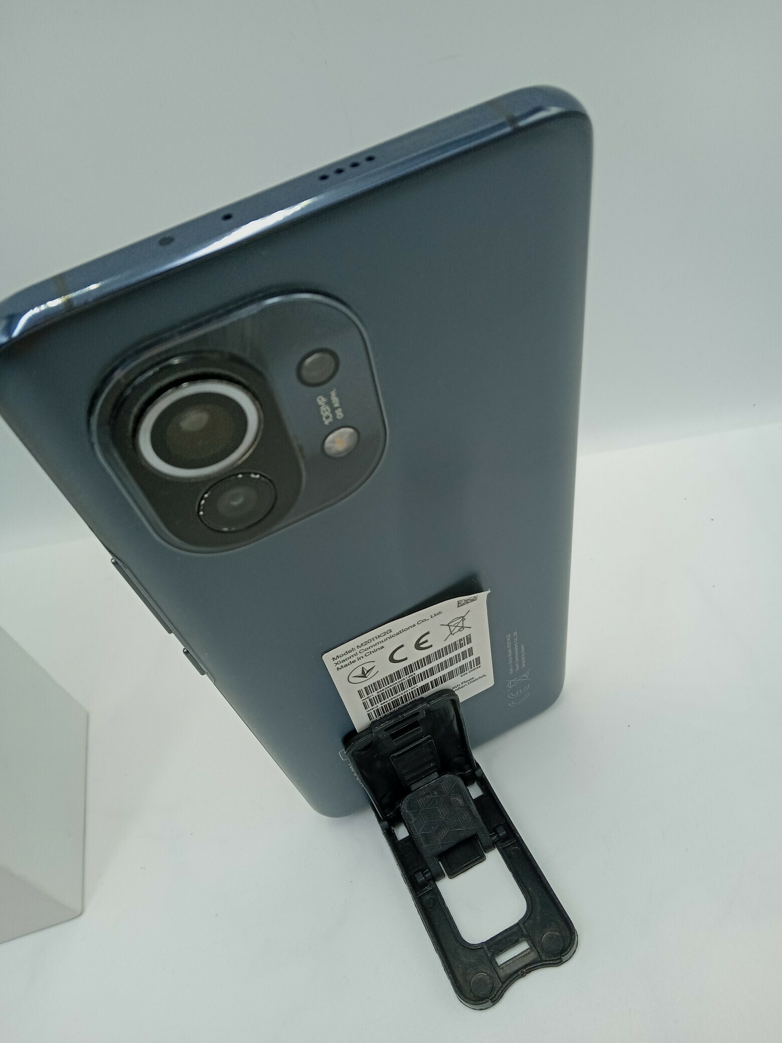 xiaomi-mi-11-5g-8gb-256gb-midnight-gray-polecam-pamiec-ram-8-gb