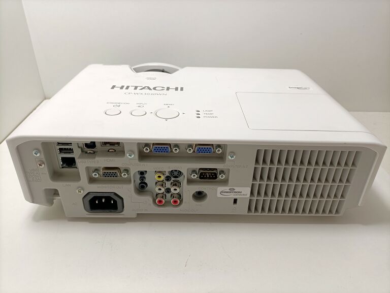 PROJEKTOR HITACHI CP-WX3030WN + ZASILACZ + PILOT