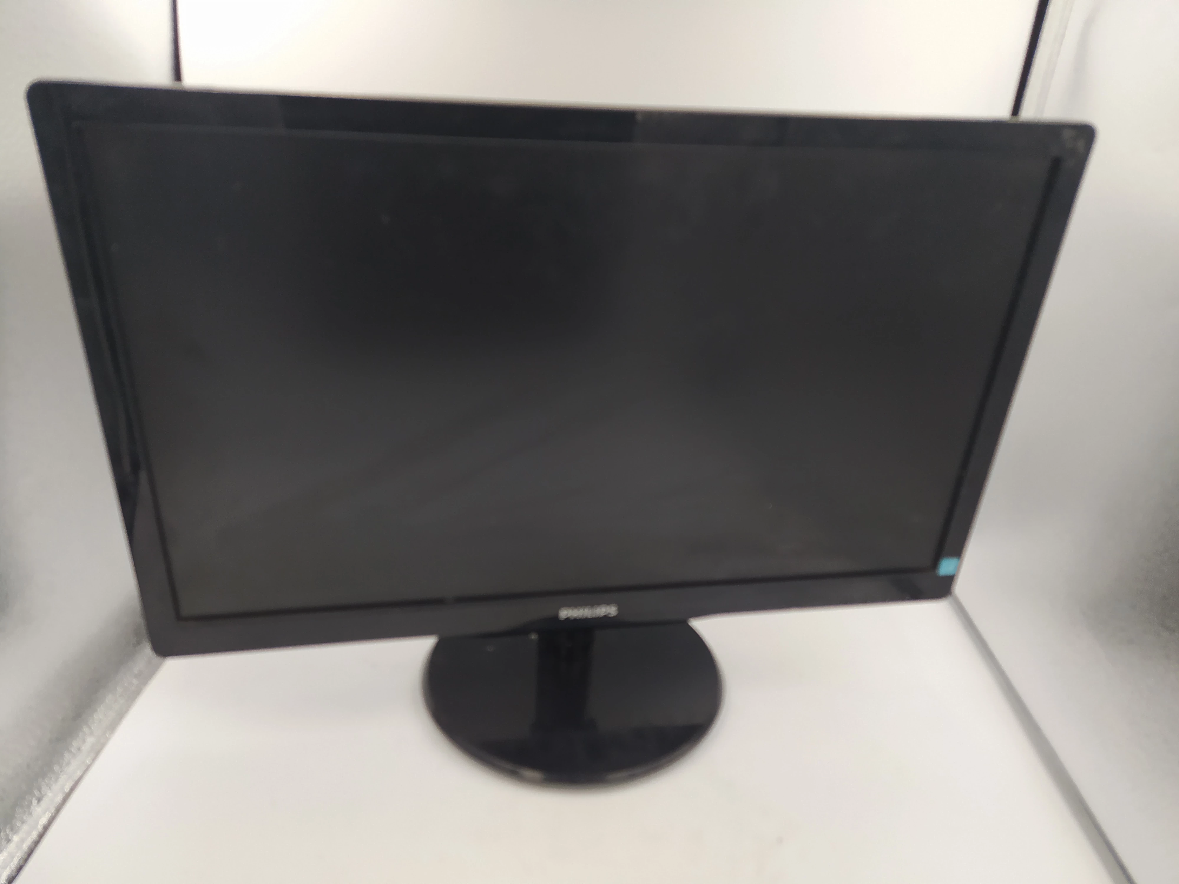 monitor-philips-226v-al-3-maja-4-ostrowiec-sw