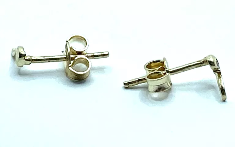 piekne-zlote-kolczyki-333-045-g-dl1-cm-rodzaj-bigla-sztyft