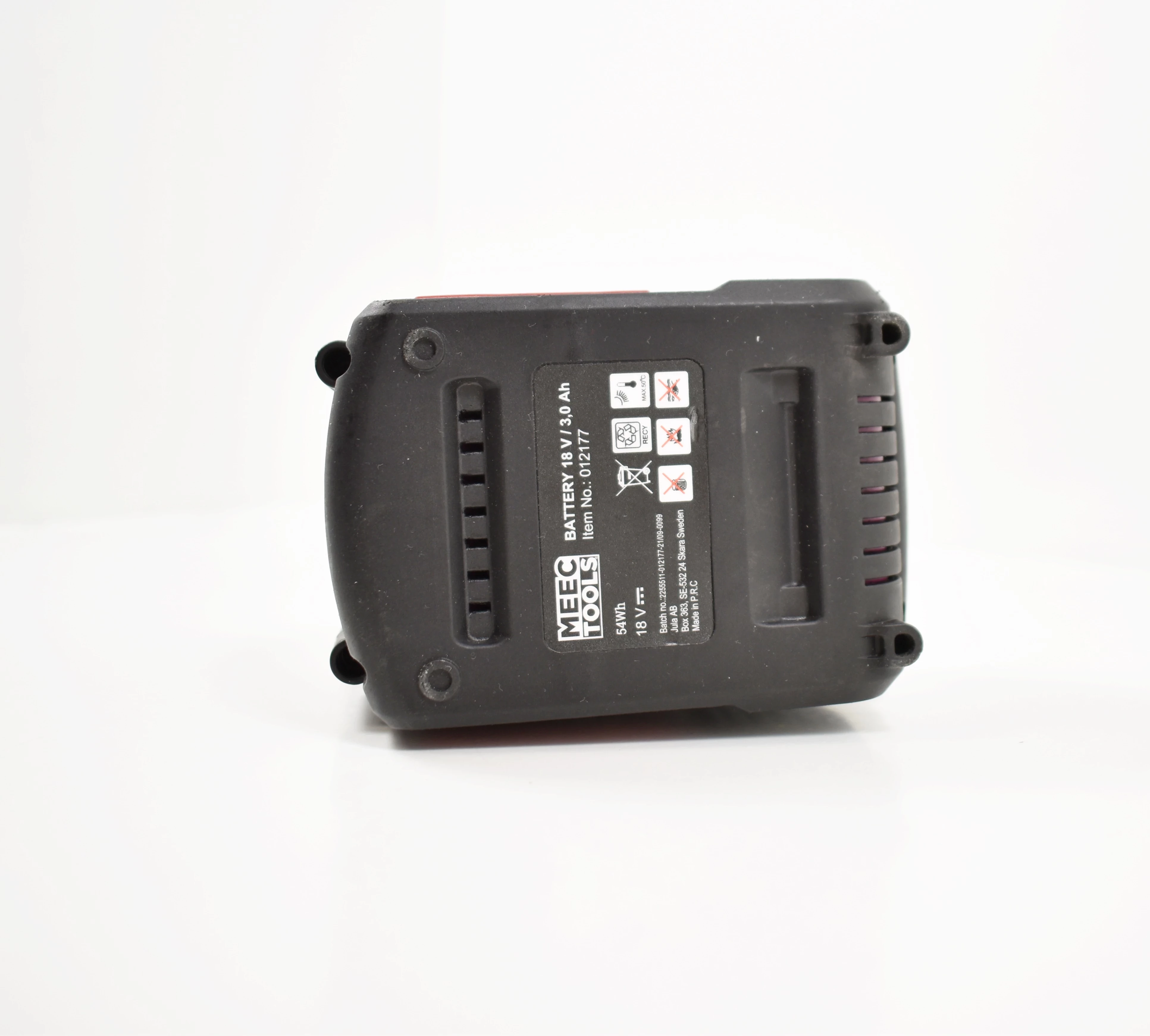 akumulatorowy-klucz-udarowy-meec-tools-250-nm-18-ean-1234567890128
