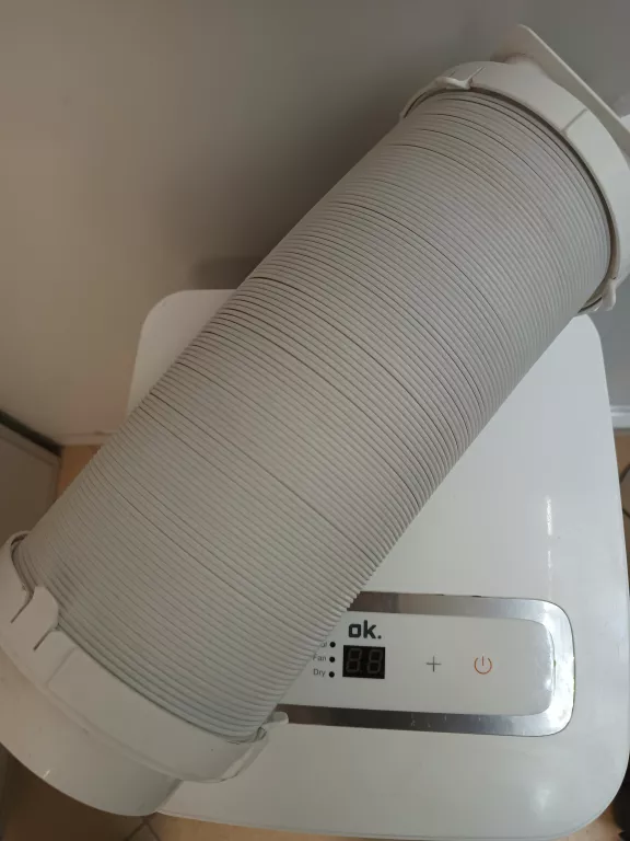 KLIMATYZATOR OK OAC 2223 PRZECIEKA BRAK ZATYCZKI