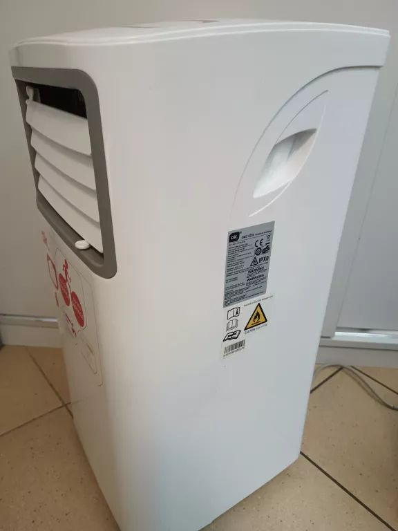 KLIMATYZATOR OK OAC 2223 PRZECIEKA BRAK ZATYCZKI