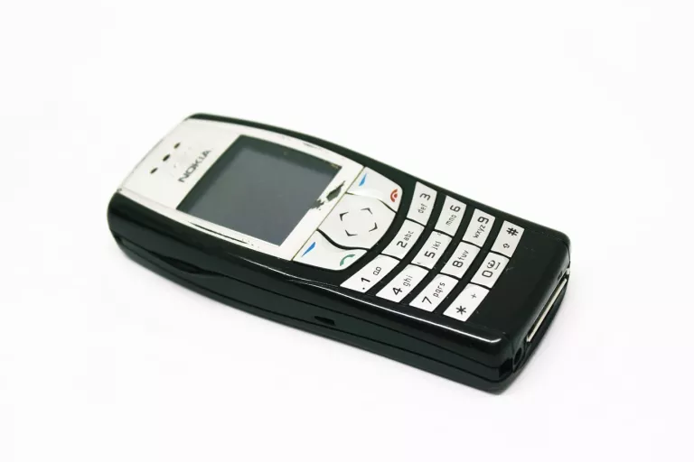 TELEFON NOKIA