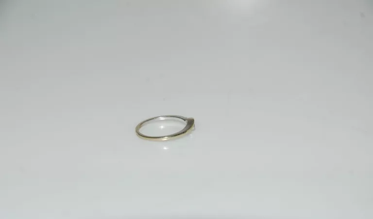 delikatny-zloty-pierscionek-z-brylantem-apart-rodzaj-2205-2