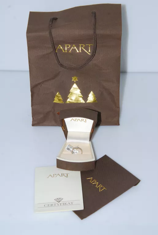 delikatny-zloty-pierscionek-z-brylantem-apart-bulwar-ikara-21-wroclaw