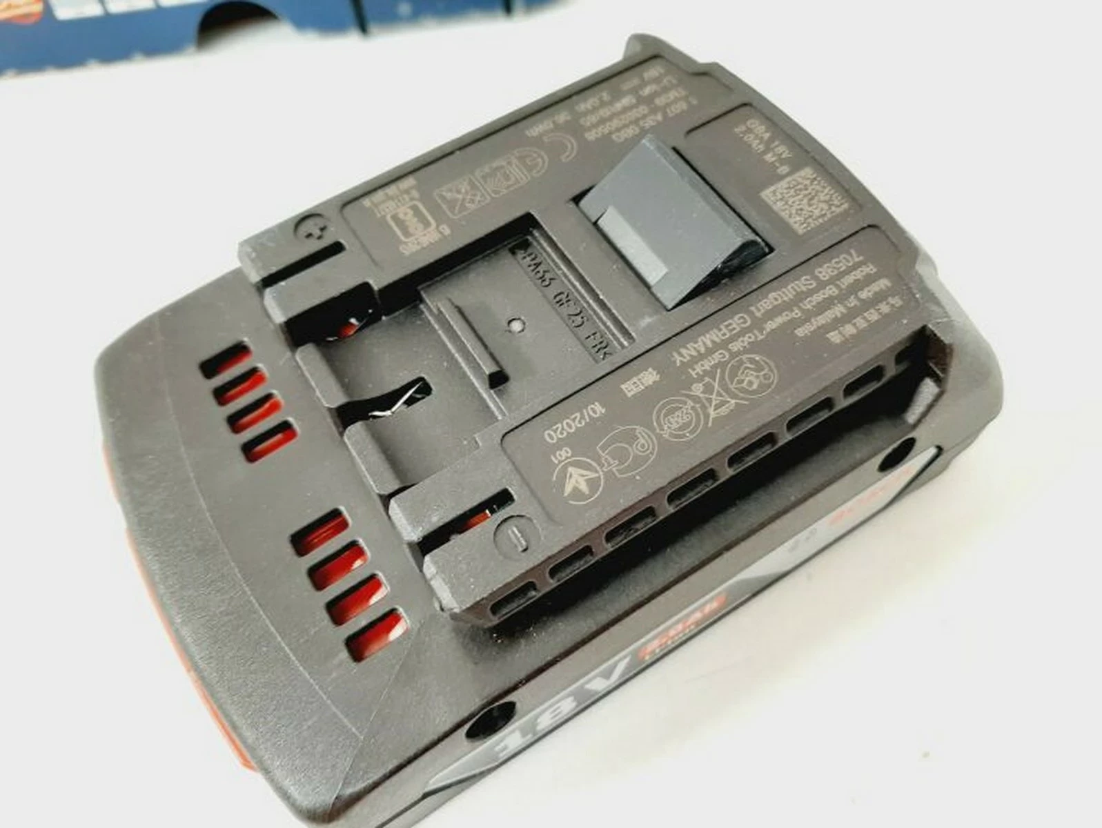 bateria-akumulator-bosch-gba-18v-20-ah-stan-uzywany