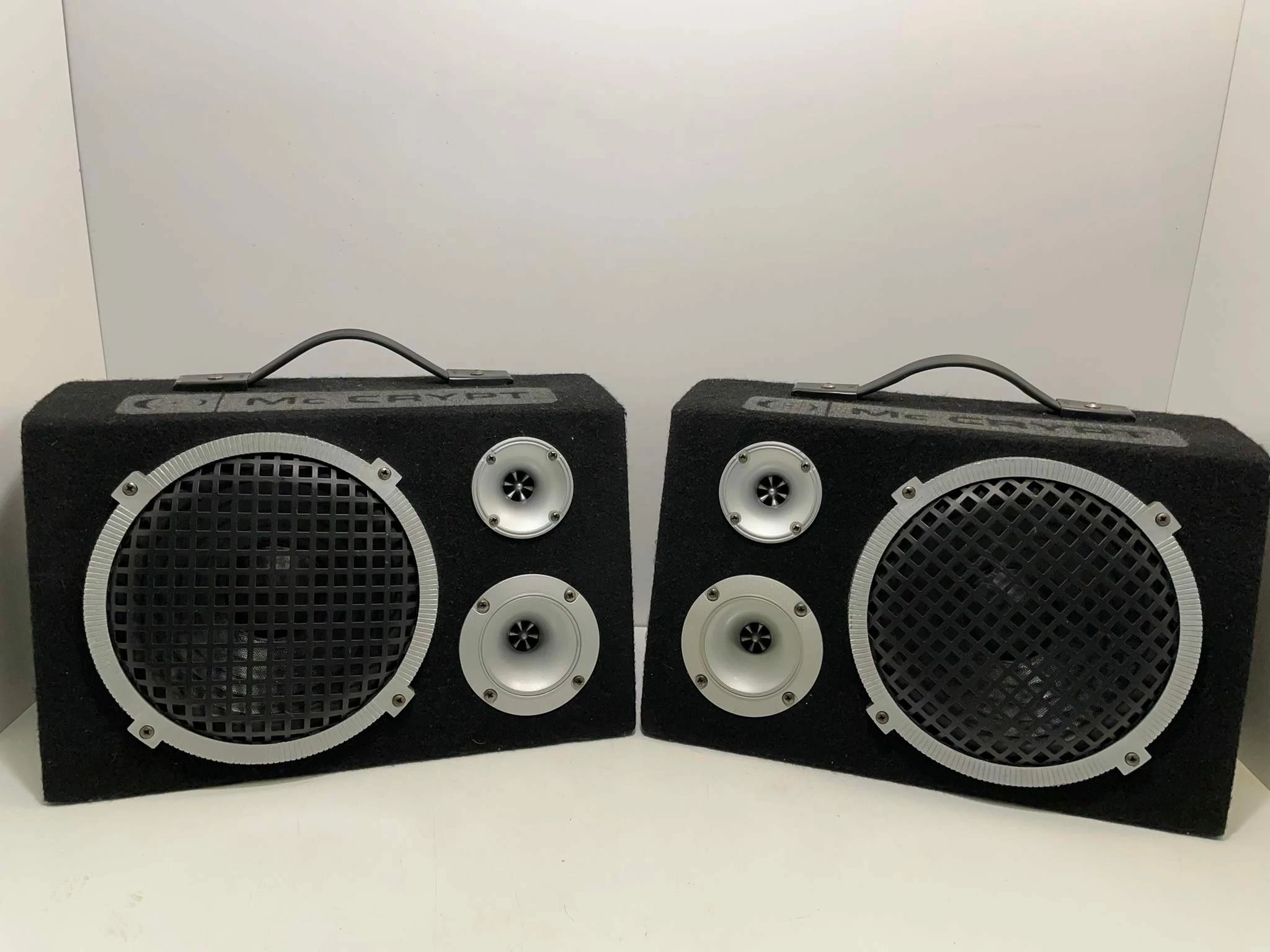 glosniki-mc-crypt-pilsudskiego-6-nowy-tomysl