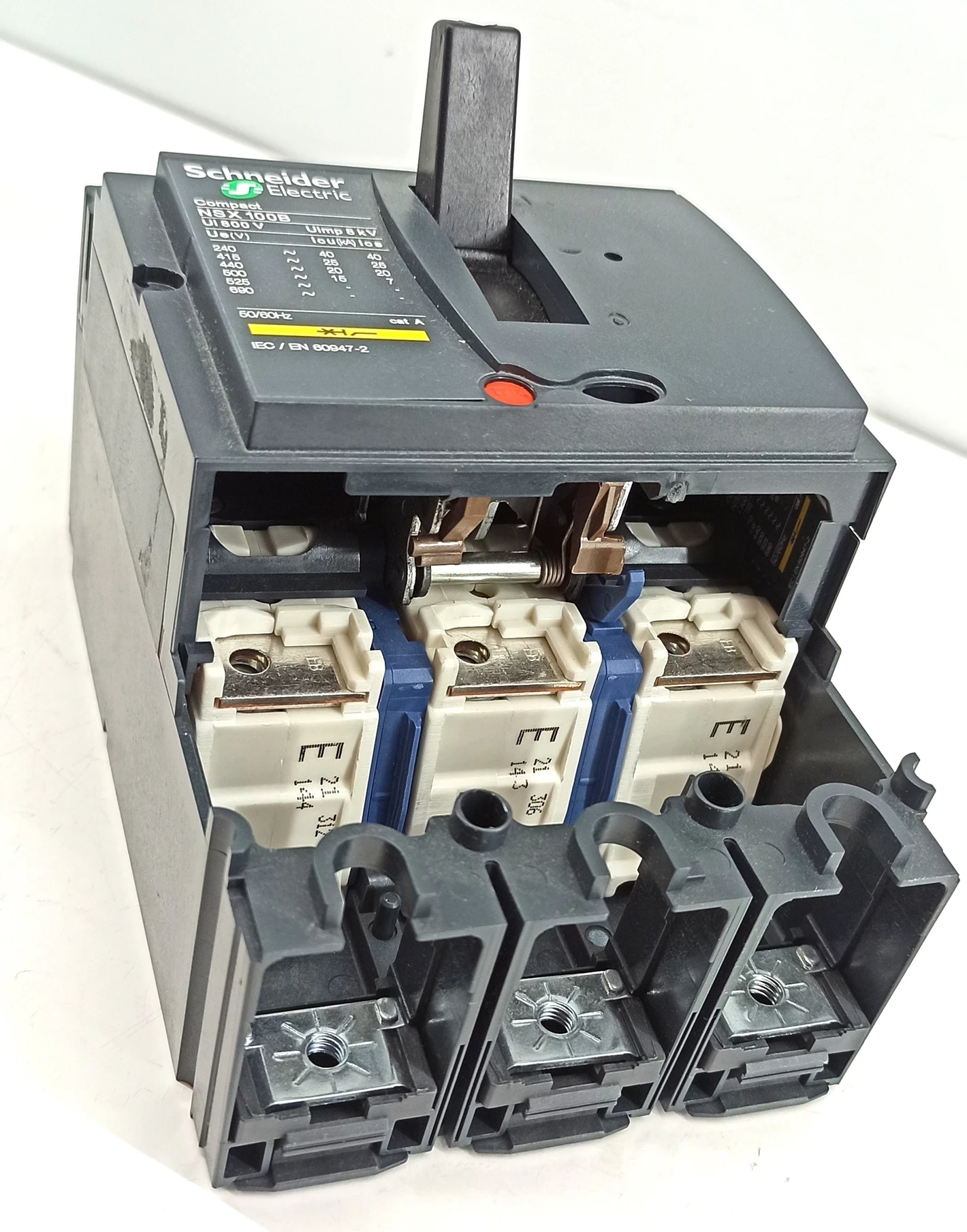 wylacznik-3-biegunowy-schneider-compact-nsx-100b-kod-producenta-lv429014