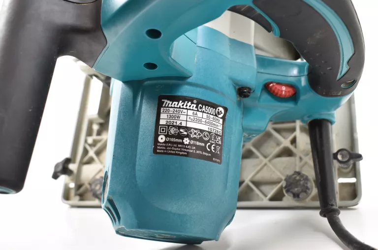 MAKITA CA5000