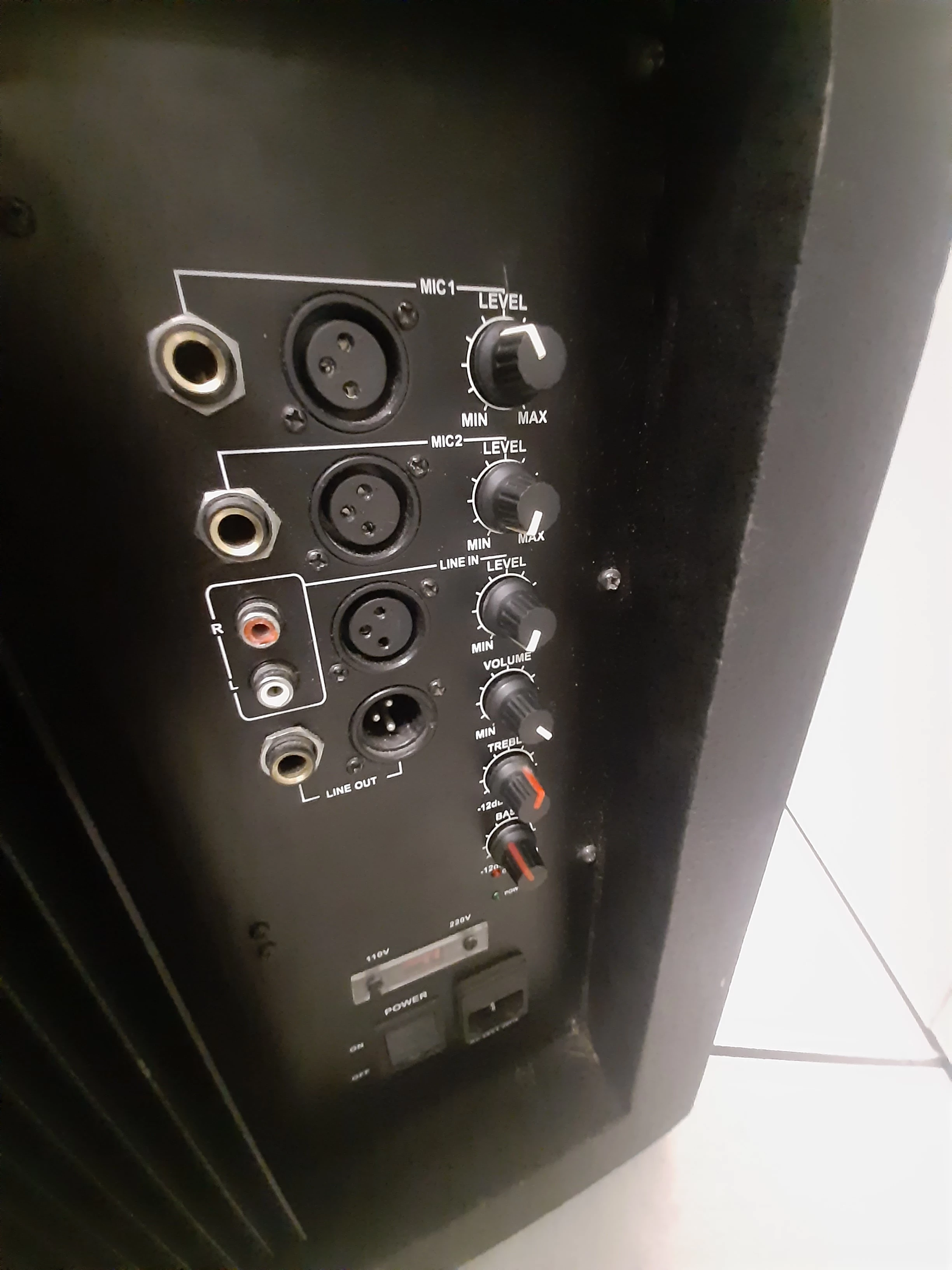 malone-glosnik-estradowy-kod-producenta-8b-disco