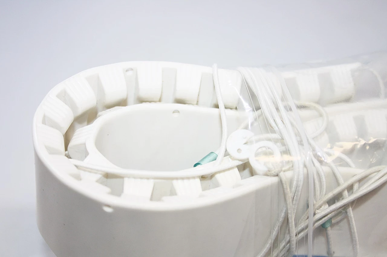 kosmodysk-przyrzad-do-masazu-kregolupa-marka-inny