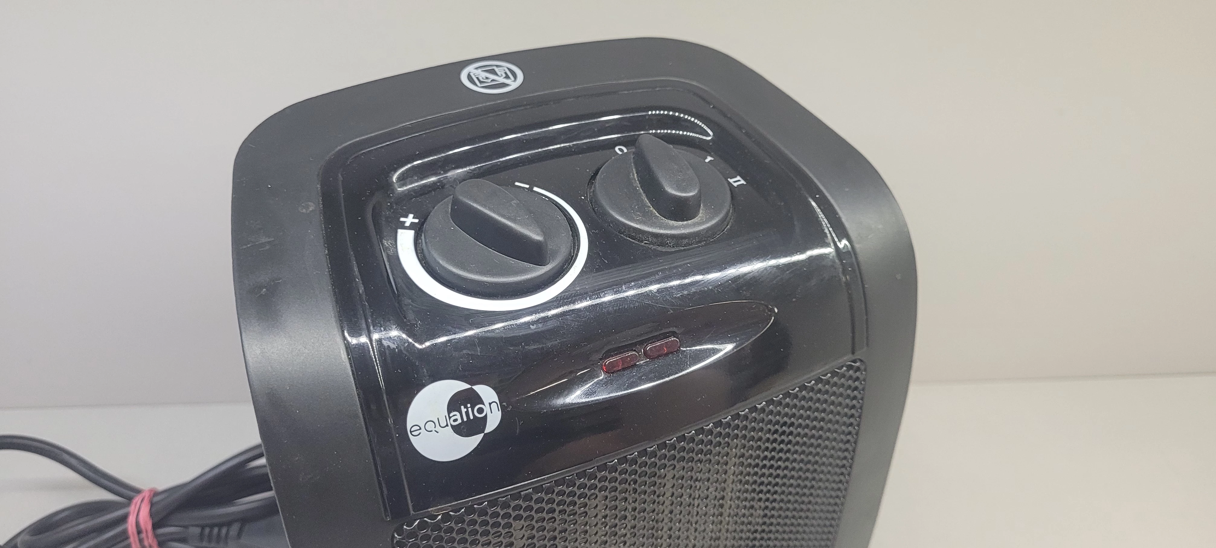 grzejnik-dmuchawa-equation-ceram-2-komplet-stan-uzywany