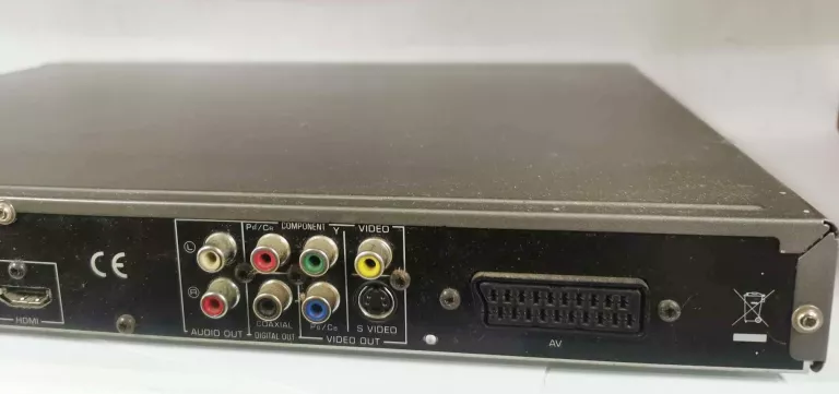 ODTWARZACZ DVD - YAMAHA DVD-S661 + PILOT