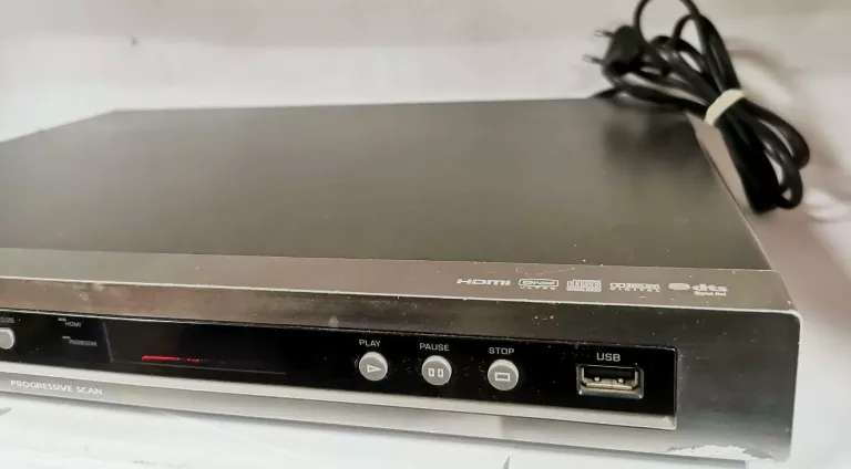 ODTWARZACZ DVD - YAMAHA DVD-S661 + PILOT
