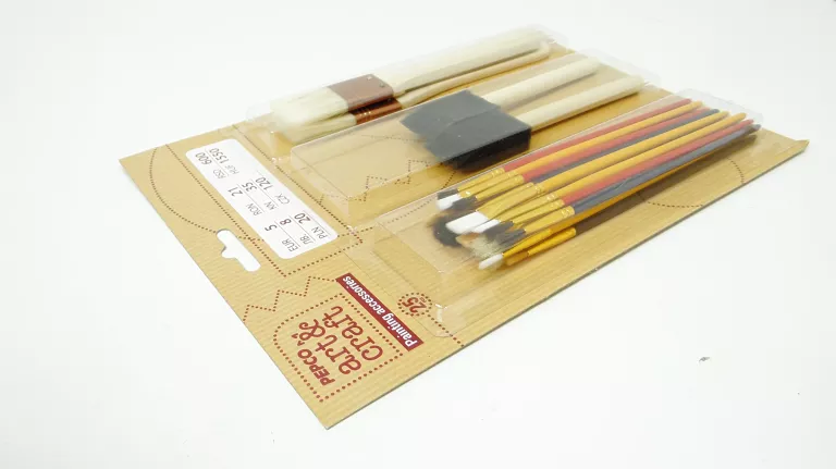 pepco-zestaw-akcesoriow-do-malowania-pedzelkow-ksztalt-wlosia-koci-jezyk