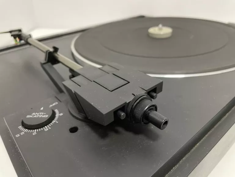 GRAMOFON YAMAHA P-320